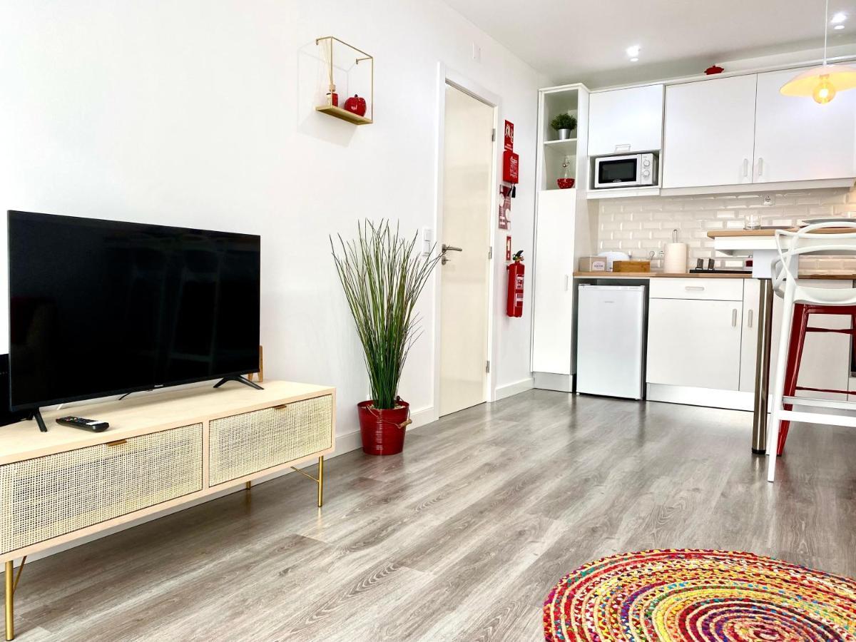 Red Apartment Em Fatima A 250M Do Santuario Exterior photo